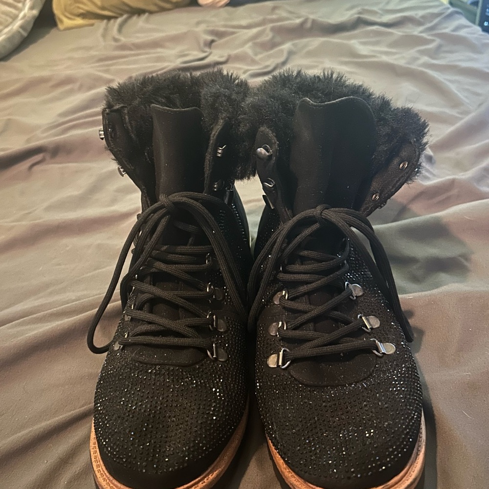 Black Glittery Fur-Lined Women's Boots